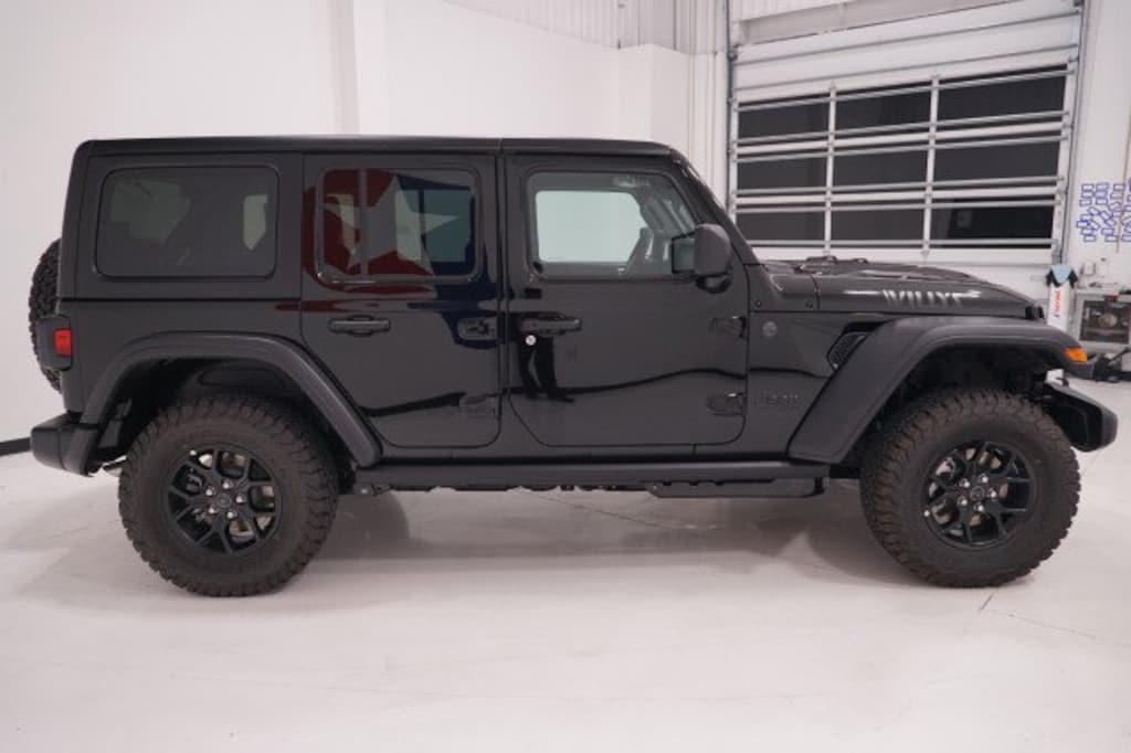 New 2027 Jeep Wrangler 4-DOOR WILLYS Sport Utility