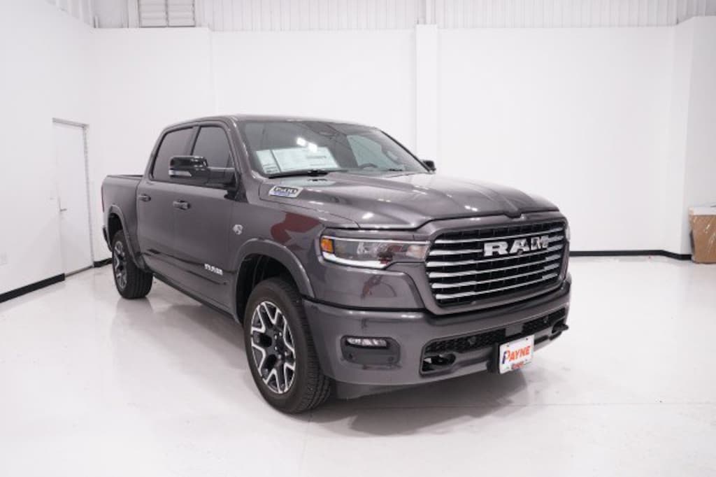 New 2026 Ram 1500 LARAMIE CREW CAB 4X4 5'7 BOX Pickup