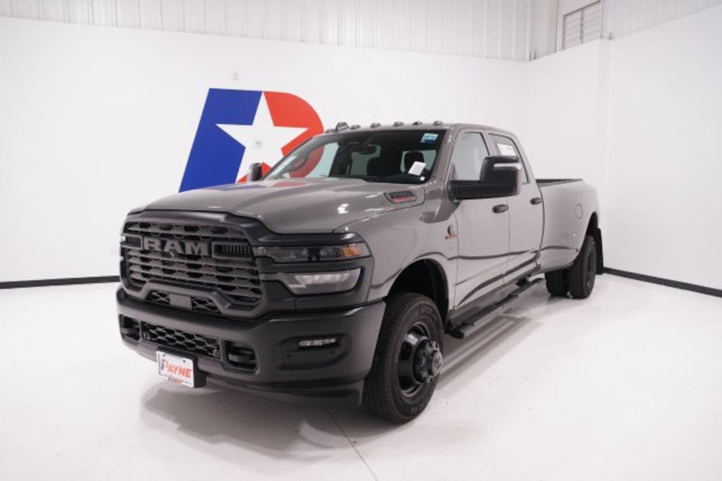 New 2027 Ram 3500 TRADESMAN CREW CAB 4X4 8' BOX Pickup
