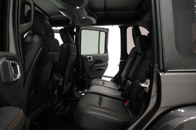 2025 Jeep Wrangler 4-Door Sahara - Photo 24