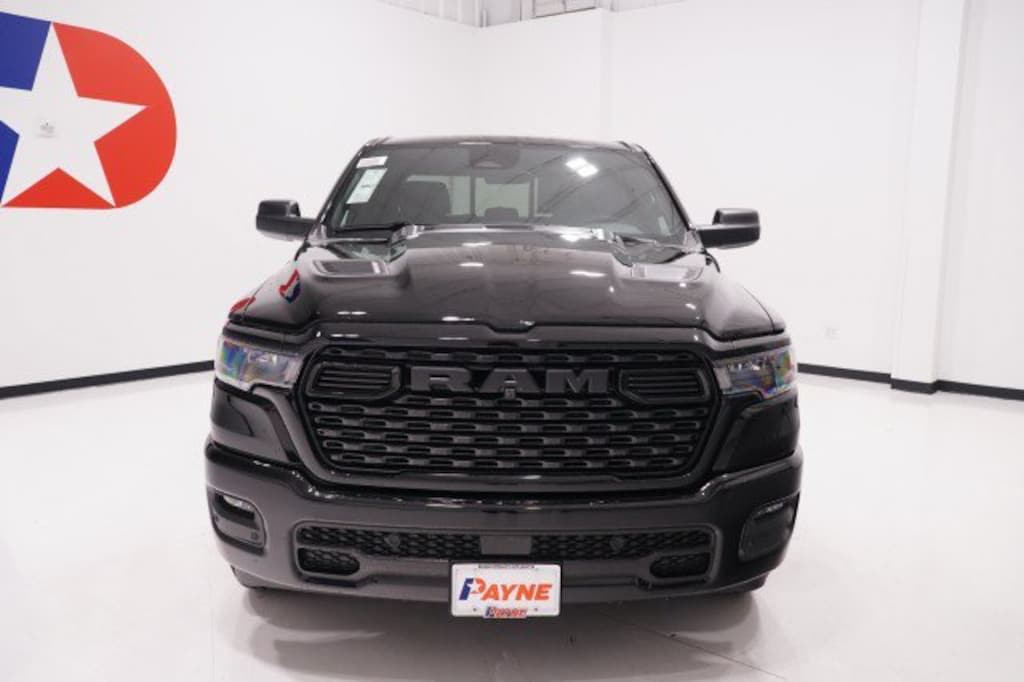 New 2027 Ram 1500 EXPRESS CREW CAB 4X4 5'7 BOX Pickup