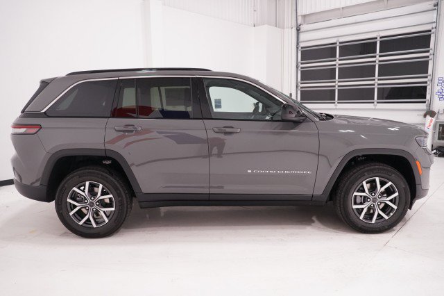 New 2027 Jeep Grand Cherokee LAREDO X 4X2 Sport Utility