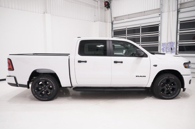 New 2027 Ram 1500 EXPRESS CREW CAB 4X4 5'7 BOX Pickup