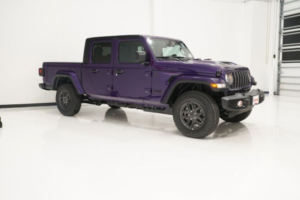 New 2026 Jeep Gladiator SPORT S 4X4 Pickup