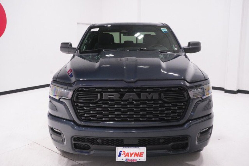 New 2027 Ram 1500 EXPRESS CREW CAB 4X2 5'7 BOX Pickup