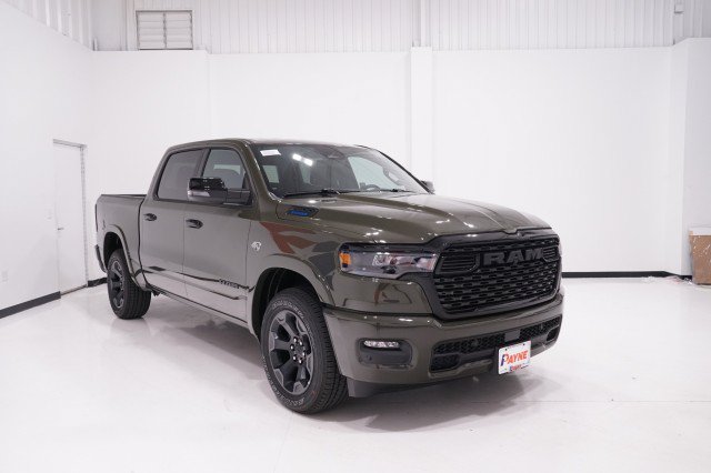 New 2026 Ram 1500 LONE STAR CREW CAB 4X2 5'7 BOX Pickup