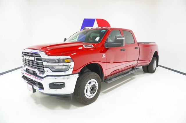 2027 Ram 3500 TRADESMAN CREW CAB 4X4 8' BOX Pickup
