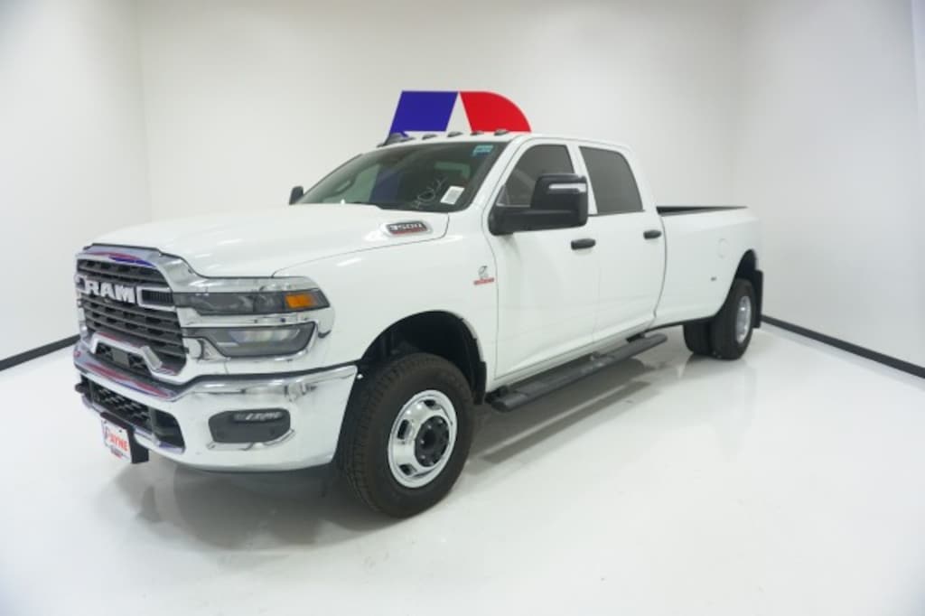 New 2027 Ram 3500 TRADESMAN CREW CAB 4X4 8' BOX Pickup