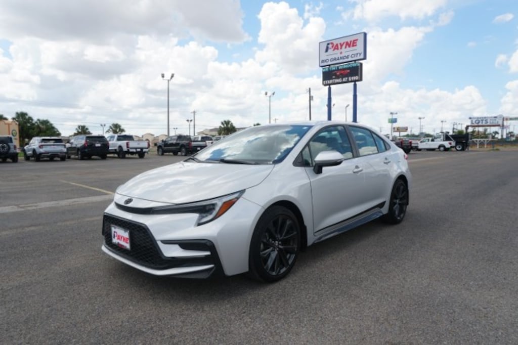 Used 2025 Toyota Corolla SE Sedan
