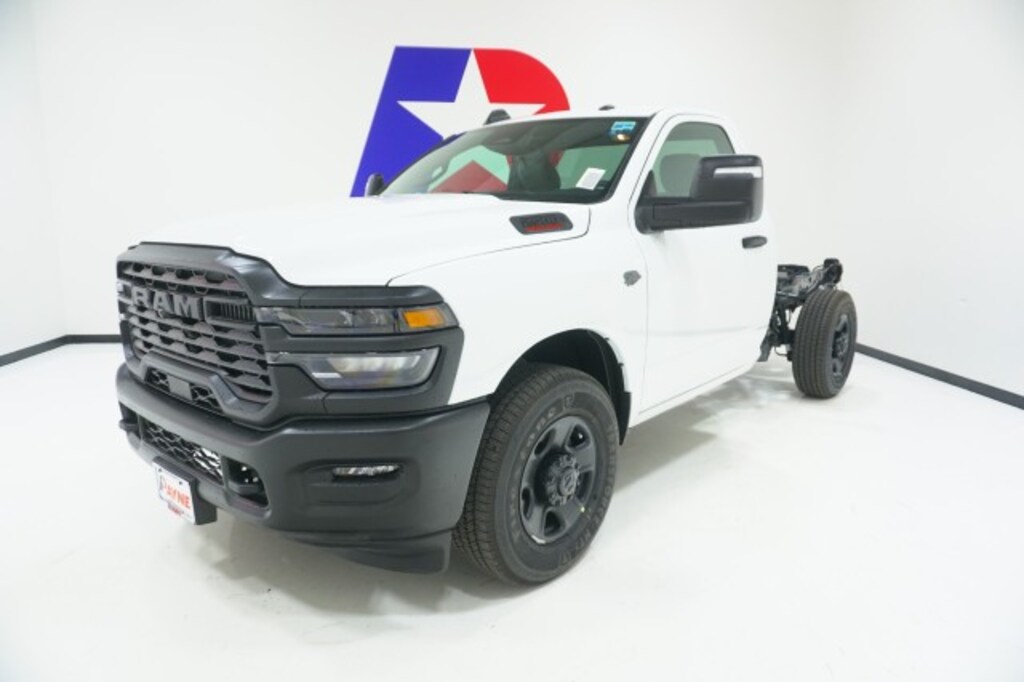 New 2027 Ram 2500 TRADESMAN REGULAR CAB 4X2 8' BOX Pickup