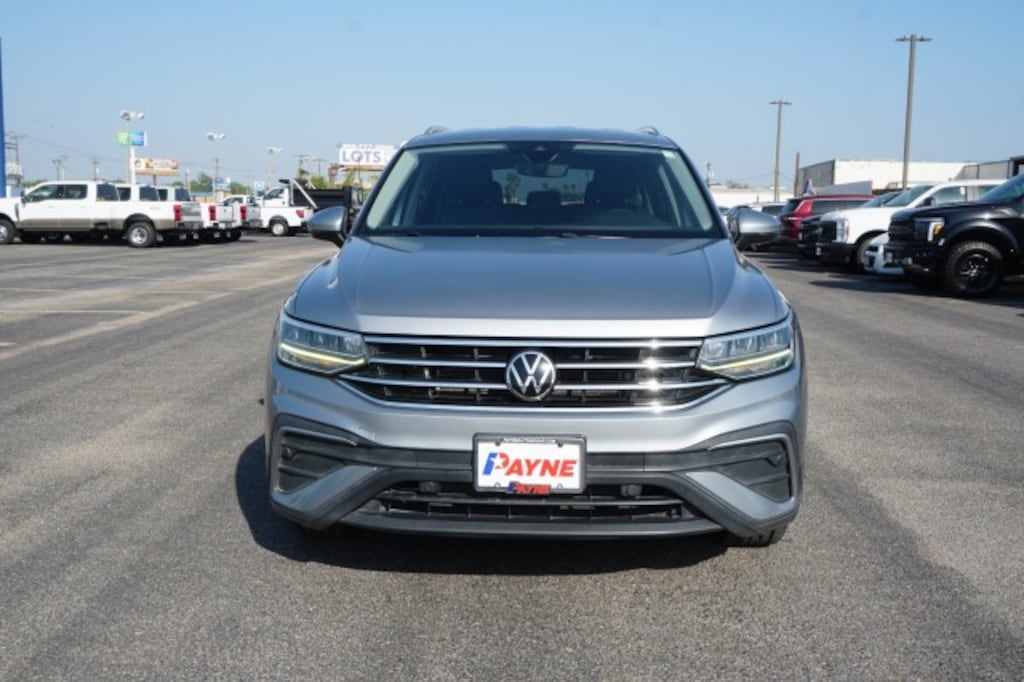 Used 2023 Volkswagen Tiguan SE SUV