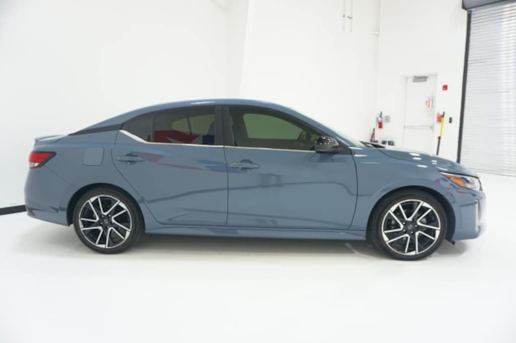 Used 2025 Nissan Sentra SR Sedan