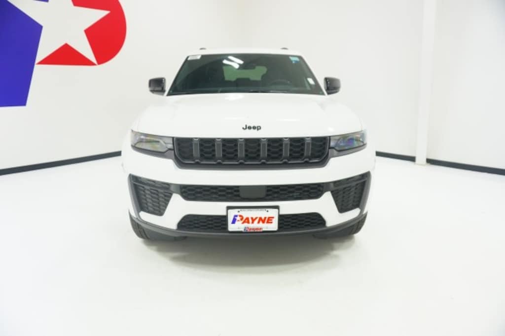 New 2026 Jeep Grand Cherokee LAREDO ALTITUDE 4X2 Sport Utility