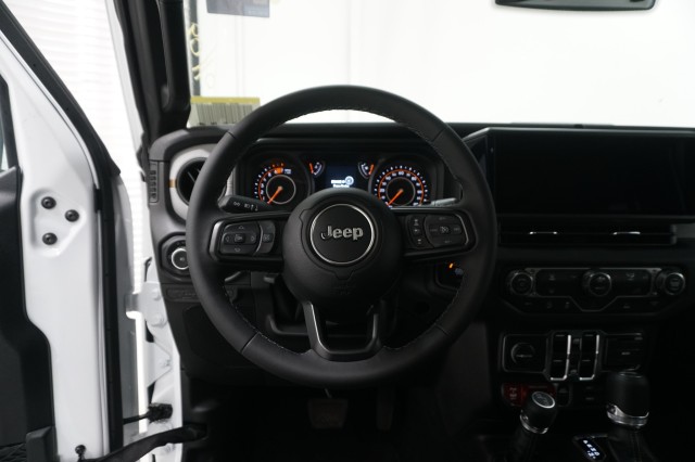 2026 Jeep Wrangler 4-Door Willys - Photo 23