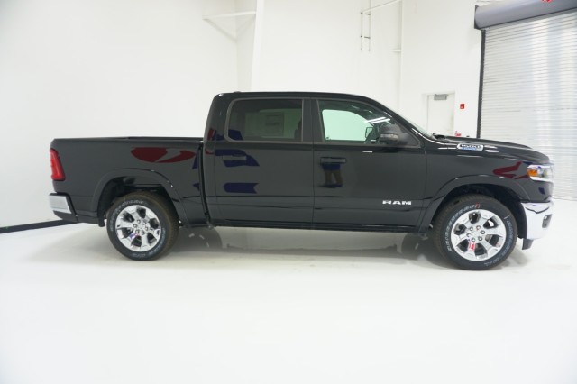 New 2026 Ram 1500 LONE STAR CREW CAB 4X2 5'7 BOX Pickup