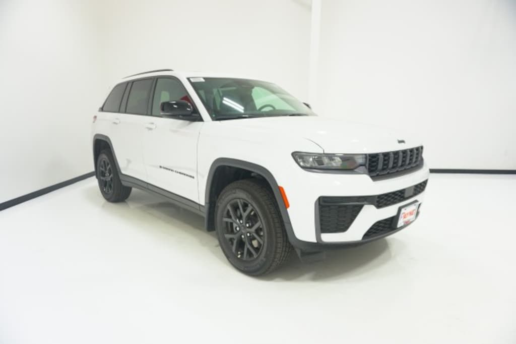 New 2026 Jeep Grand Cherokee LAREDO ALTITUDE 4X2 Sport Utility