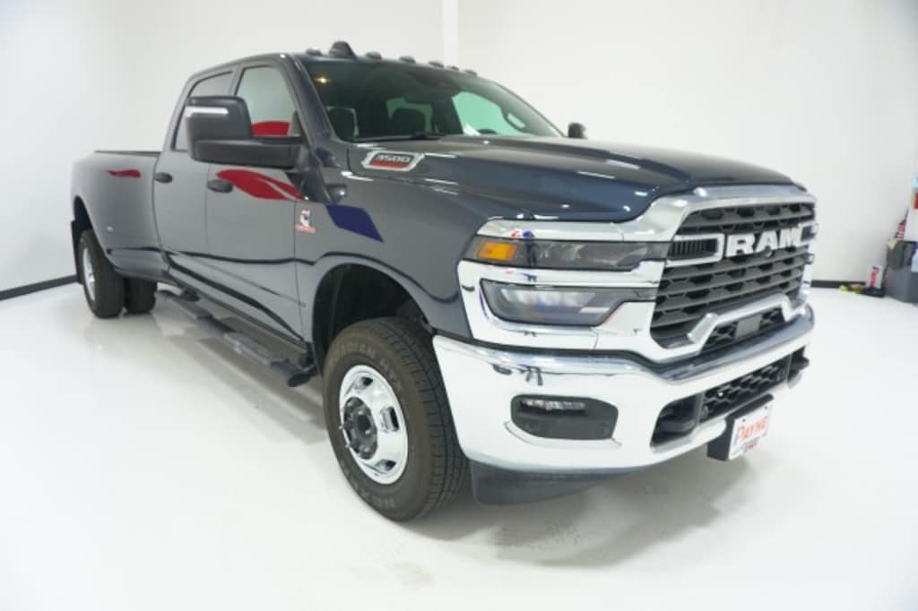 New 2027 Ram 3500 TRADESMAN CREW CAB 4X4 8' BOX Pickup