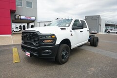 2026 Ram 3500 Chassis Cab TRADESMAN CREW   4X4 60' CA Pickup