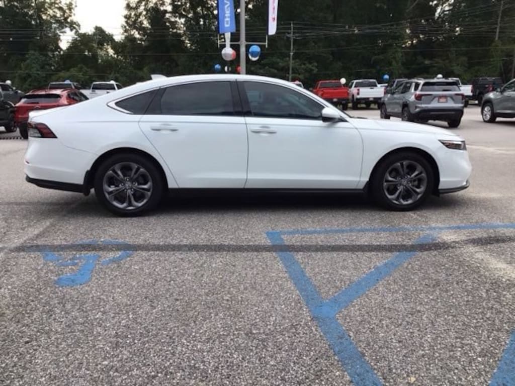 Used 2024 Honda Accord Sedan EX Sedan