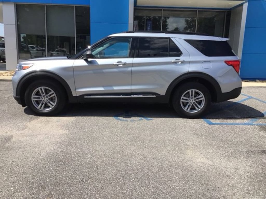 Used 2023 Ford Explorer XLT SUV