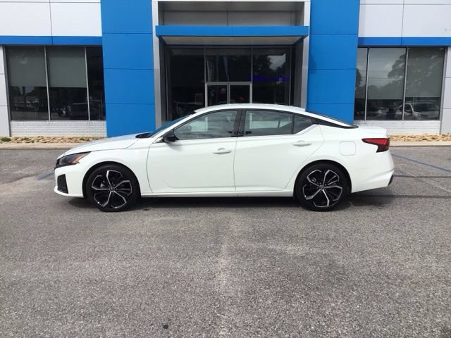 Used 2026 Nissan Altima SR Sedan