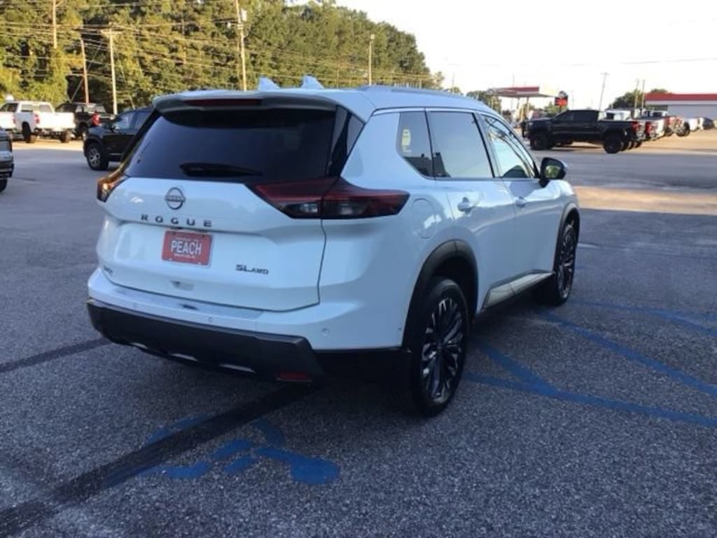 Used 2025 Nissan Rogue SL SUV