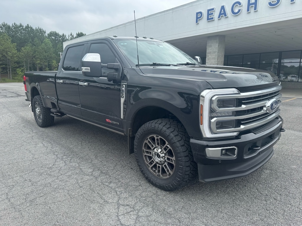 Used 2025 Ford F-350SD Platinum Truck