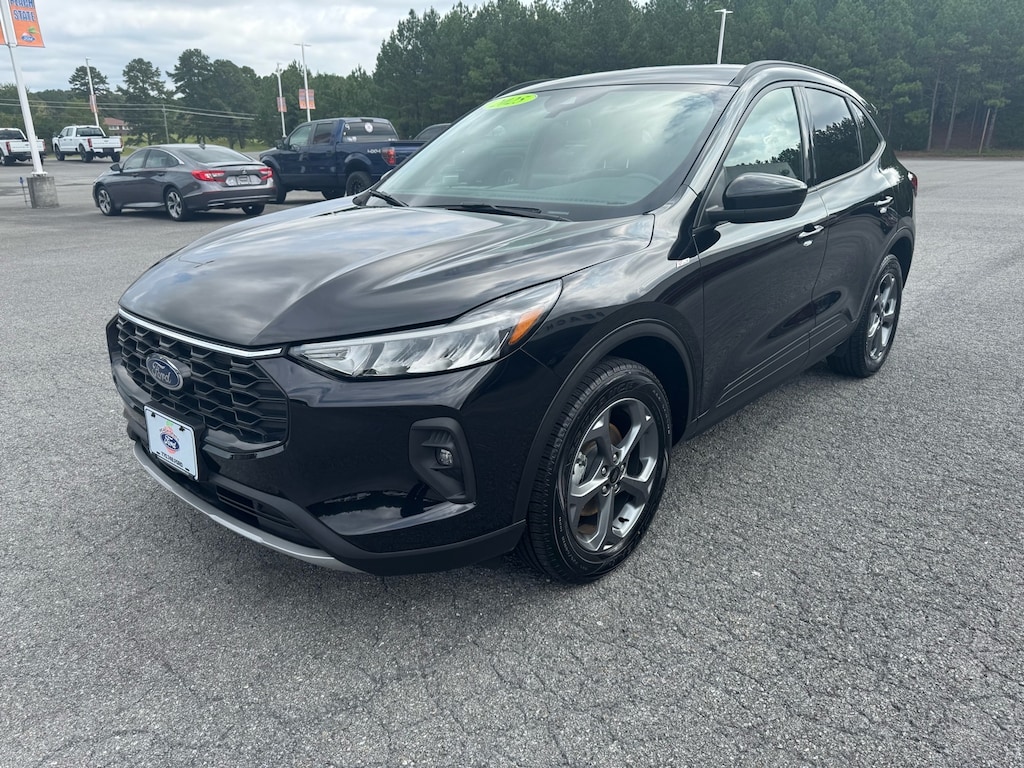 Certified 2025 Ford Escape ST-Line Select SUV