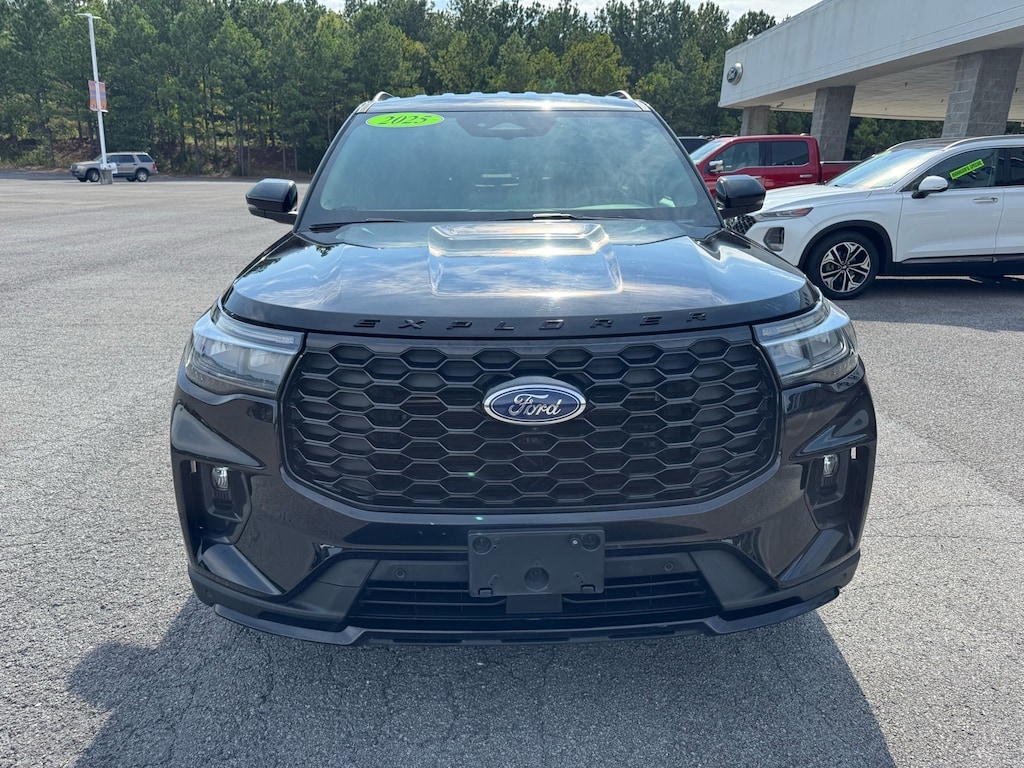 Used 2025 Ford Explorer ST-Line SUV