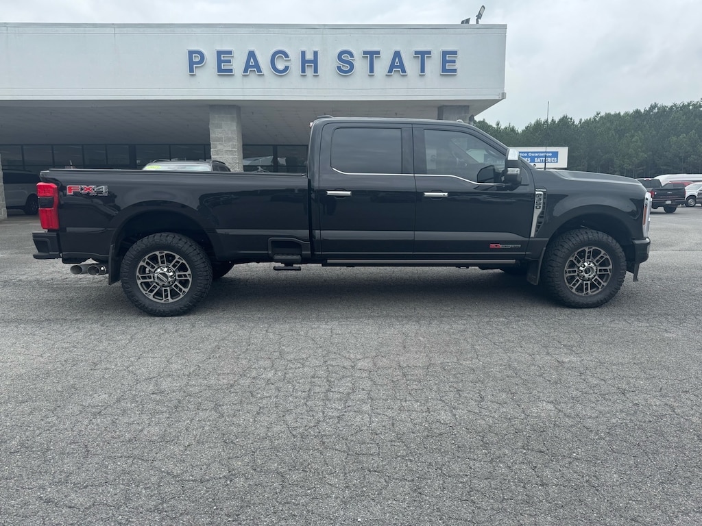 Used 2025 Ford F-350SD Platinum Truck