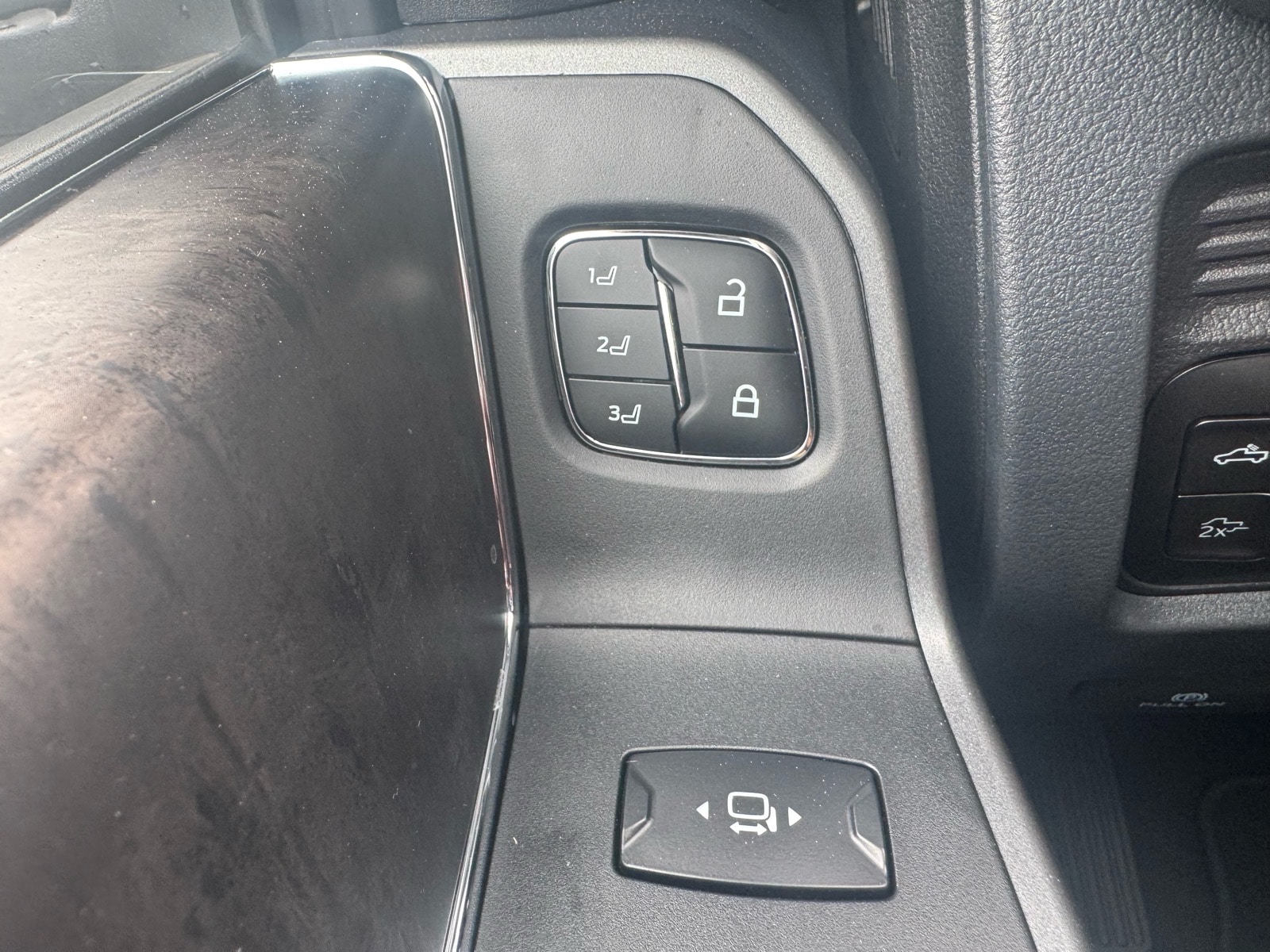 2026 Ford F-350 Super Duty Lariat - Photo 15
