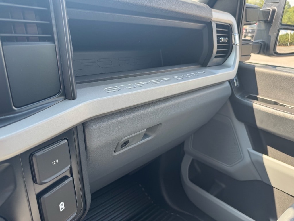 2026 Ford F-250 Super Duty XL - Photo 24