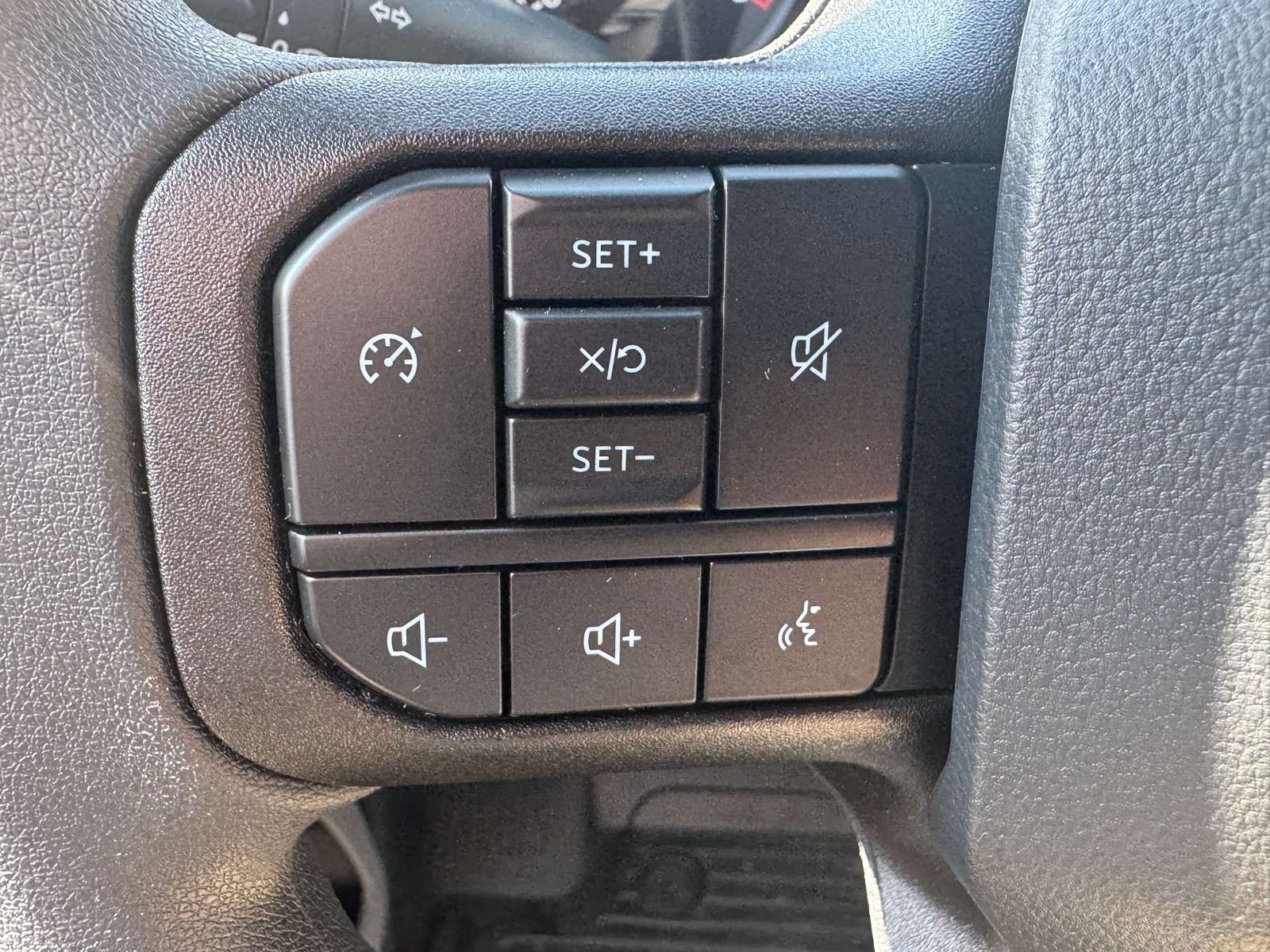 2026 Ford F-350 Super Duty XL - Photo 14