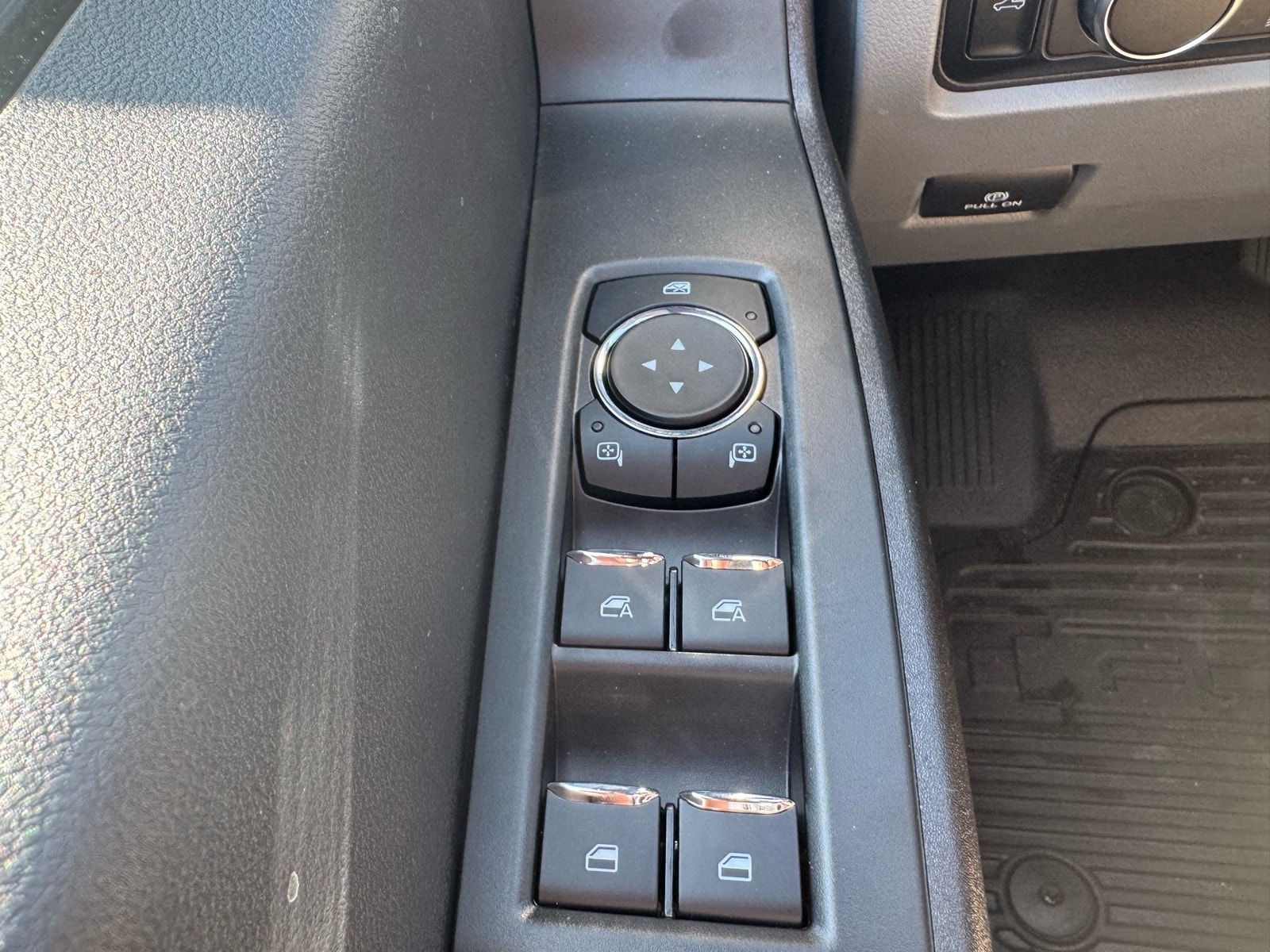 2026 Ford F-350 Super Duty XL - Photo 17