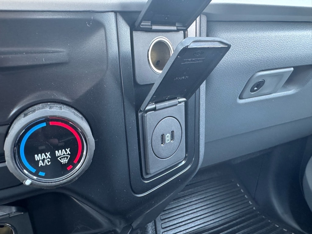 2026 Ford F-350 Super Duty Chassis Cab XL - Photo 34