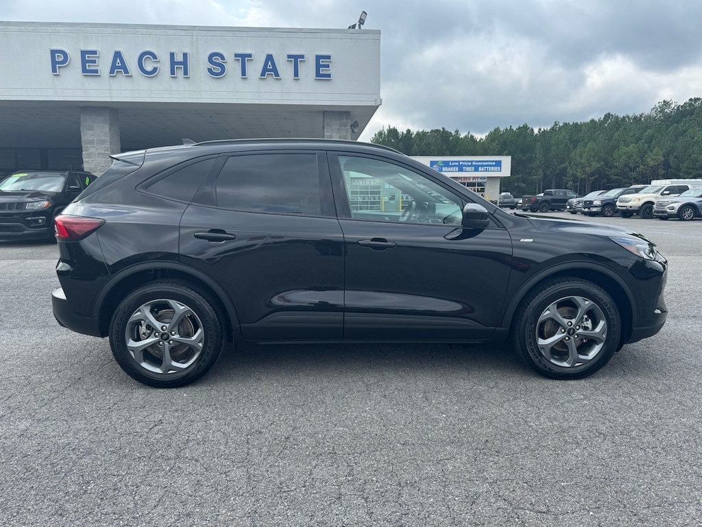 Certified 2025 Ford Escape ST-Line Select SUV