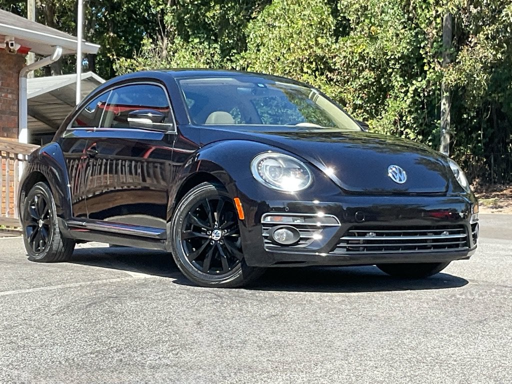 Used 2019 Volkswagen Beetle SE Hatchback