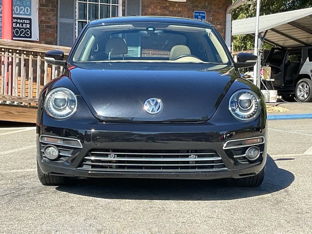 Used 2019 Volkswagen Beetle SE Hatchback