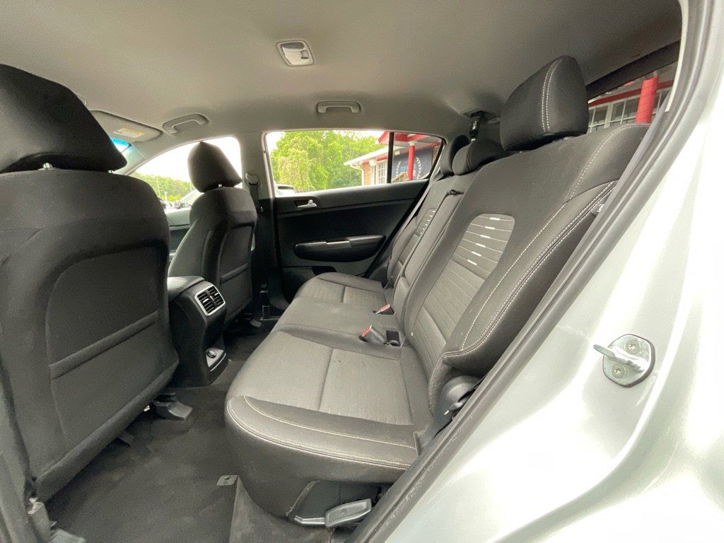 2022 Kia Sportage LX - Photo 28