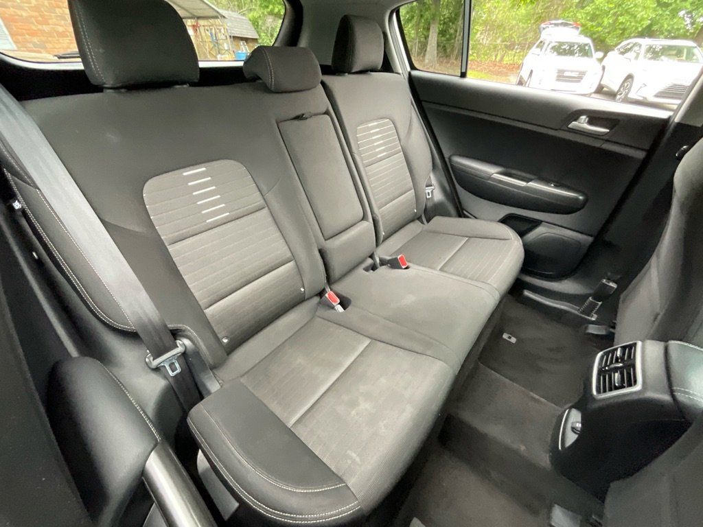 2022 Kia Sportage LX - Photo 33