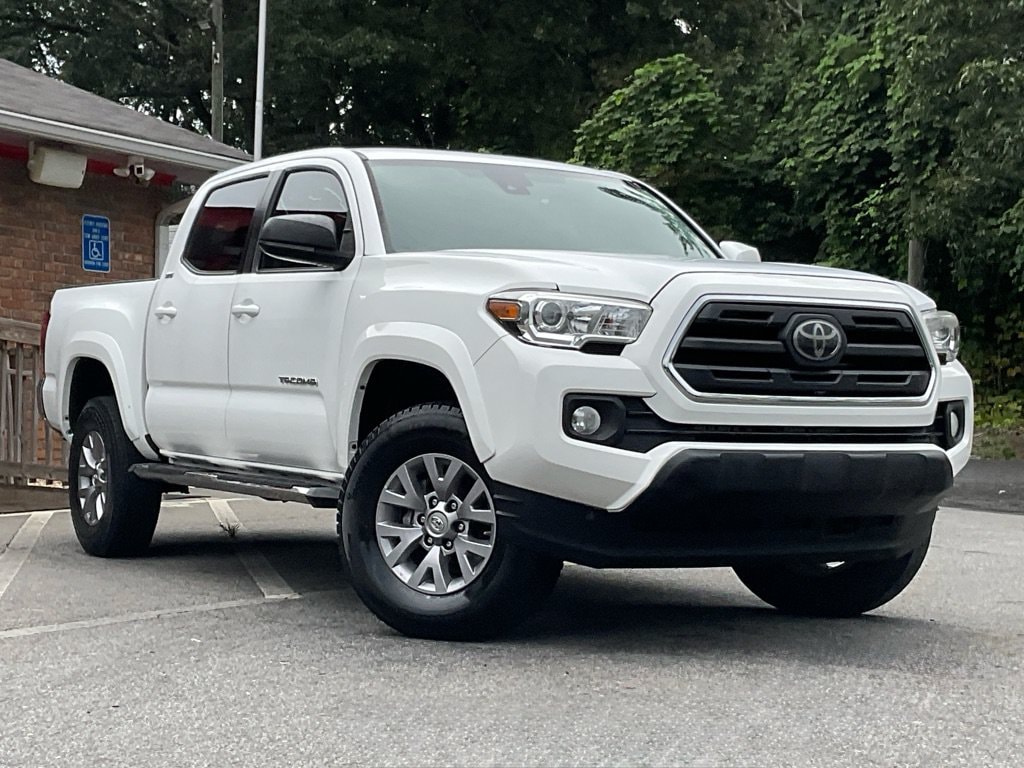 Used 2019 Toyota Tacoma 2WD Crew Cab Pickup