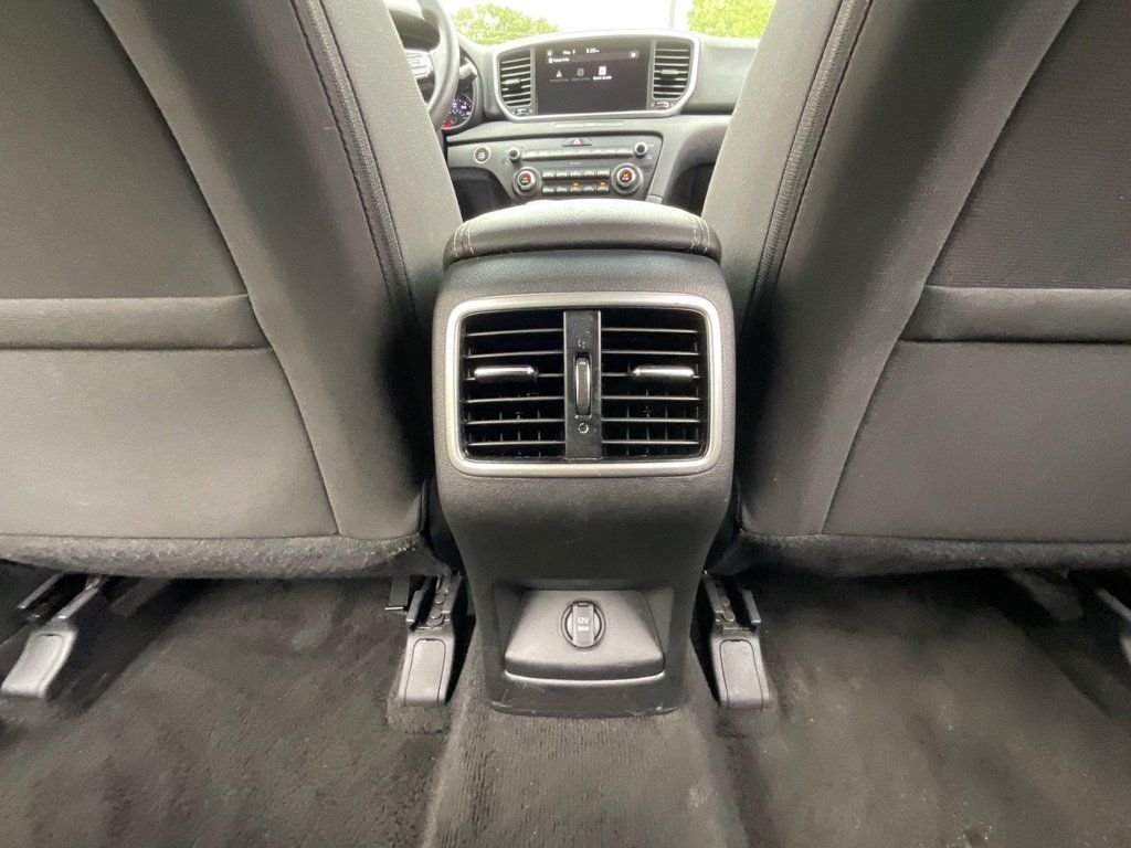 2022 Kia Sportage LX - Photo 35