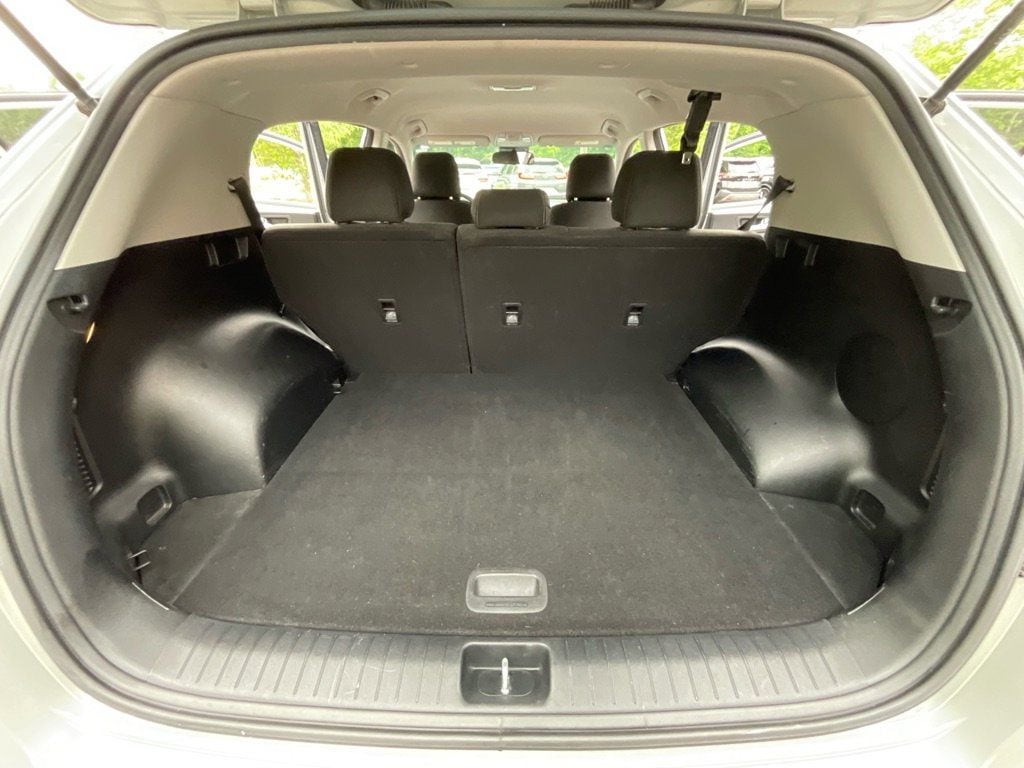 2022 Kia Sportage LX - Photo 38