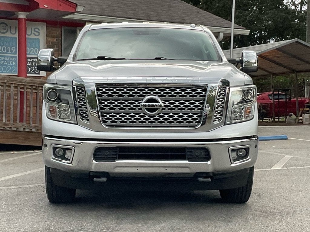 Used 2017 Nissan Titan XD SL Crew Cab Pickup