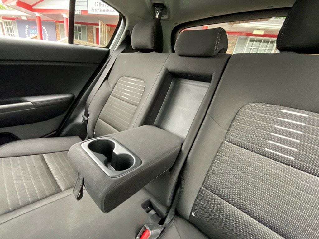 2022 Kia Sportage LX - Photo 34