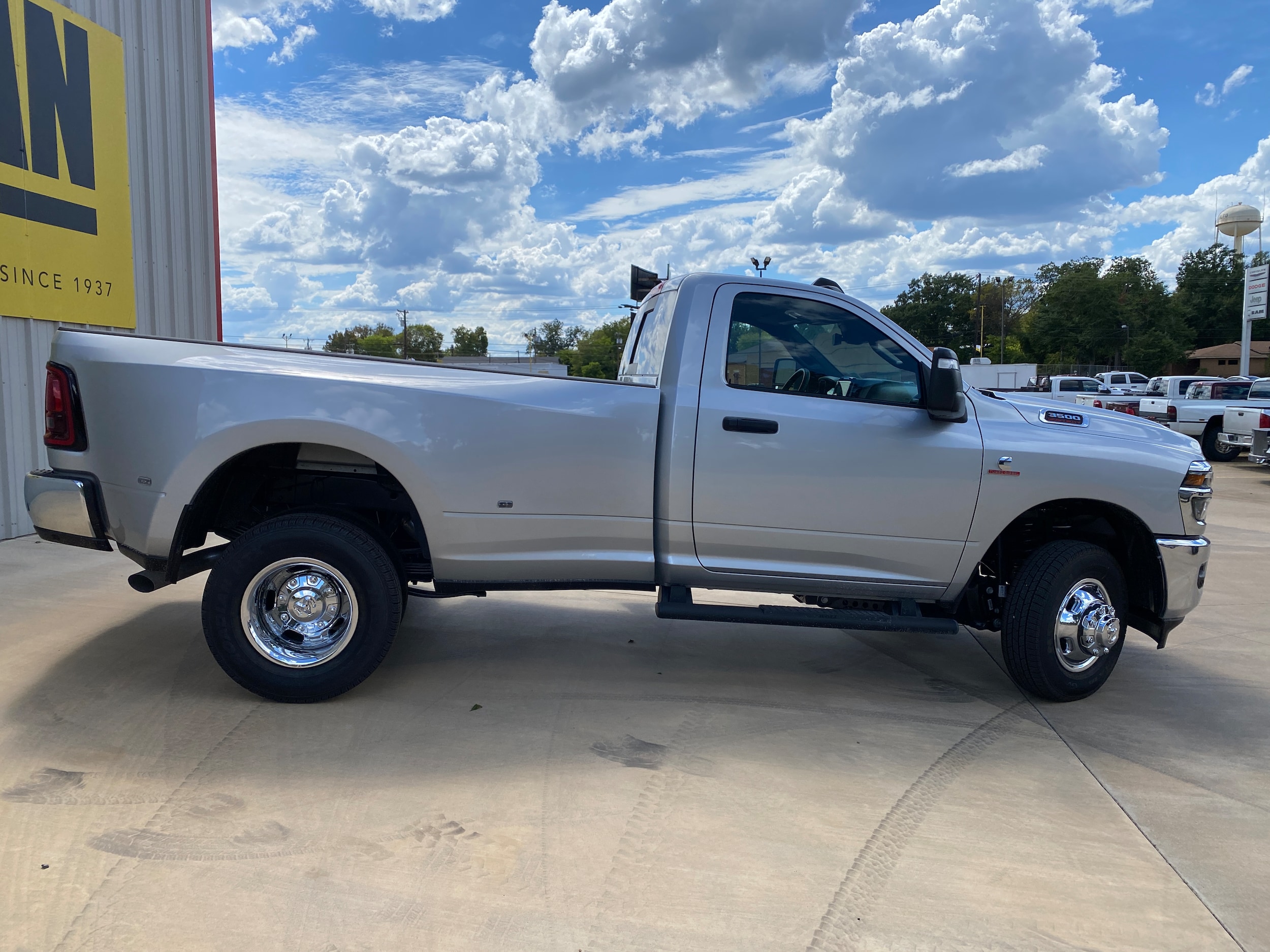2026 RAM 3500 Pickup Tradesman