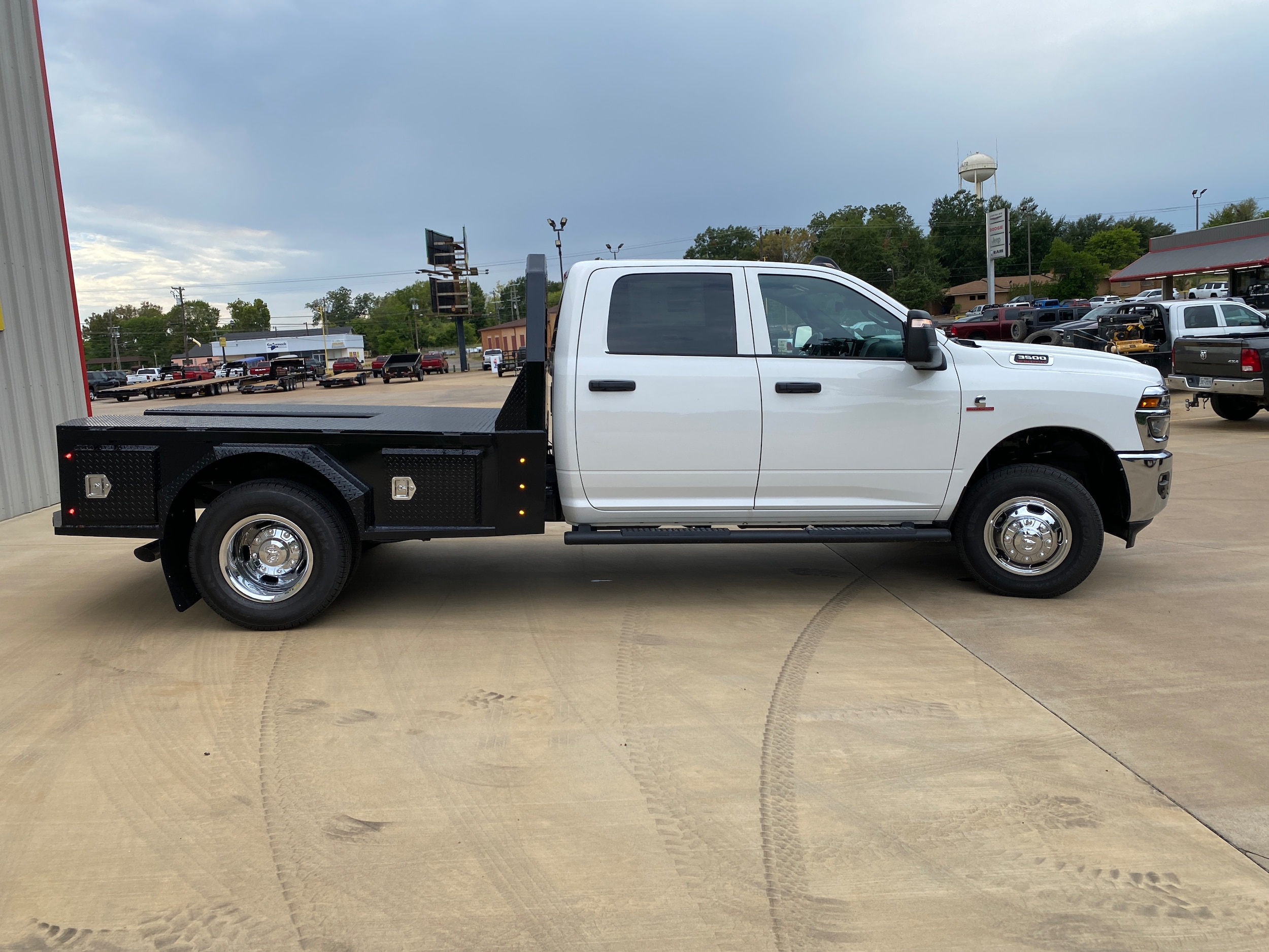 2026 RAM 3500 Pickup Tradesman