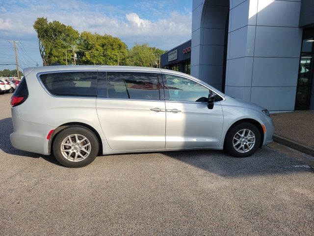 2024 Chrysler Pacifica
