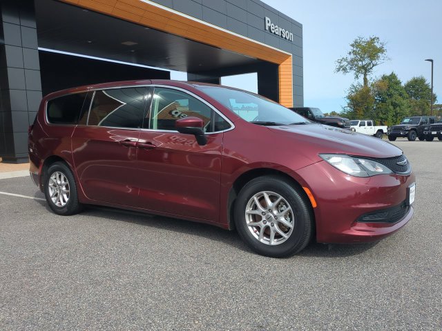 2022 Chrysler Voyager