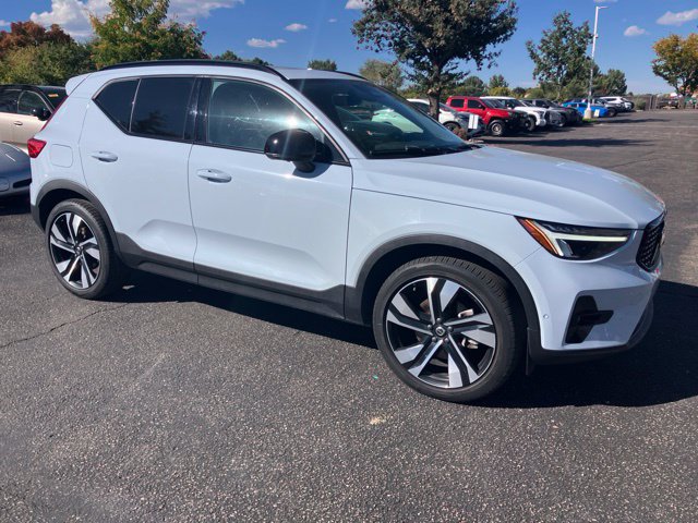 2024 Volvo XC40